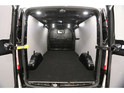 Ford Transit Custom 300 2.0 TDCI L2H1 Airco Camera Carplay Cruise LED Navi PDC 3 Persoons Trekhaak ActivLease financial lease