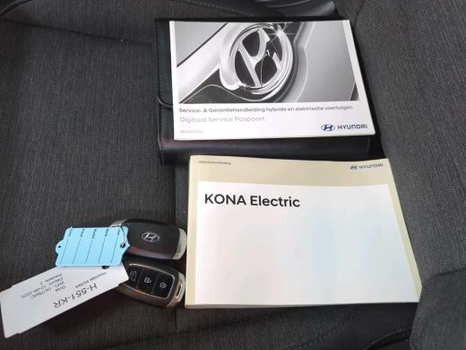 Hyundai Kona EV Fashion 64 kWh 4X OP VOORRAAD | NL AUTO | NAVI | 1E EIG | ActivLease financial lease