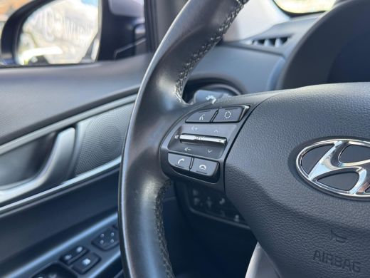 Hyundai Kona EV Fashion 64 kWh 2X OP VOORRAAD | NL AUTO | NAVI | 1E EIG | ActivLease financial lease
