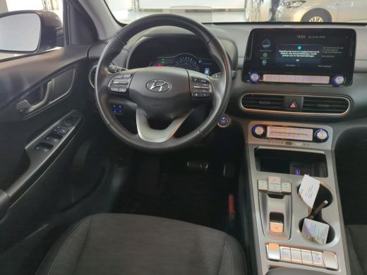 Hyundai Kona EV Fashion 64 kWh 4X OP VOORRAAD | NL AUTO | NAVI | 1E EIG | ActivLease financial lease