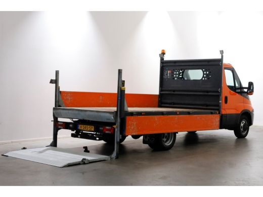 Iveco Daily 35C14 136pk Euro6 Open Laadbak met laadklep en trekhaak 3500kg 10-2018 ActivLease financial lease