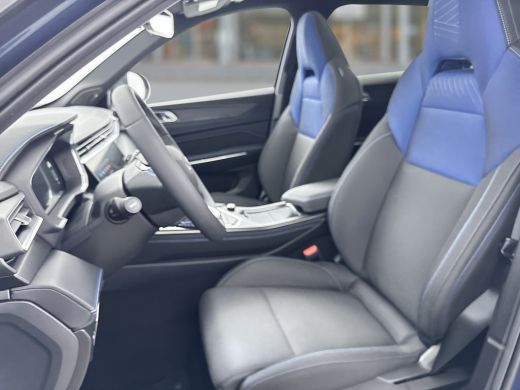 Lynk & Co 01 1.5 PHEV | 20" | Panoramadak | Harman Kardon | 360 Camera | Elektr. vest. best. stoel | Adaptieve... ActivLease financial lease