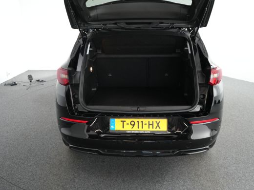 Opel Grandland 1.6 Turbo Hybrid Level 4 ActivLease financial lease