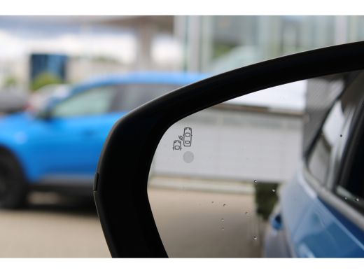 Opel Grandland X 1.2 Turbo Ultimate | Dodehoek detectie | Electronic climate controle | Grootlichtassistent ActivLease financial lease