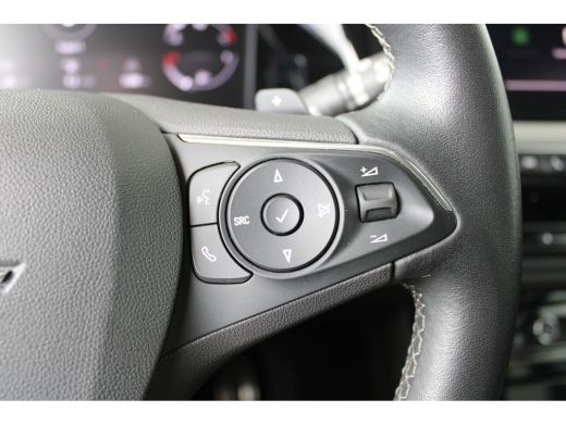 Opel Grandland X 1.2 Turbo Ultimate | Dodehoek detectie | Electronic climate controle | Grootlichtassistent ActivLease financial lease