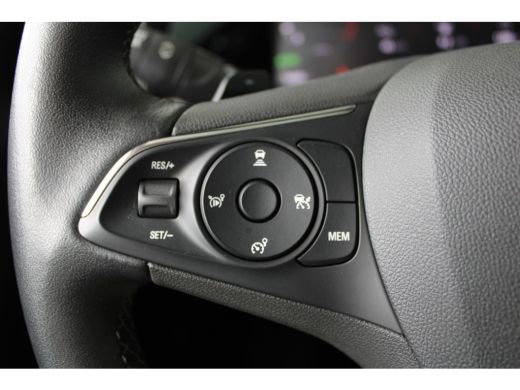 Opel Grandland X 1.2 Turbo Ultimate | Dodehoek detectie | Electronic climate controle | Grootlichtassistent ActivLease financial lease