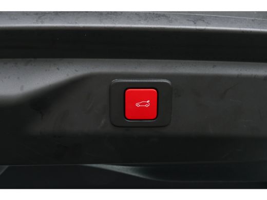 Peugeot 3008 1.2 HYBRID 136PK GT AUTOMAAT / NAVI / LED / CLIMA / PDC / 19"LMV / 360 CAMERA / KEYLESS / ADAPT. ... ActivLease financial lease