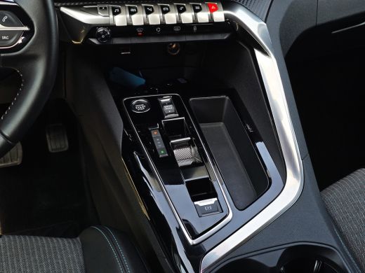Peugeot 3008 1.6 plug-in Hybrid 180 Allure - 180 Pk - Euro 6 - Navi - ParkeerCamera ActivLease financial lease