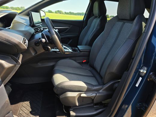 Peugeot 3008 1.6 plug-in Hybrid 180 Allure - 180 Pk - Euro 6 - Navi - ParkeerCamera ActivLease financial lease