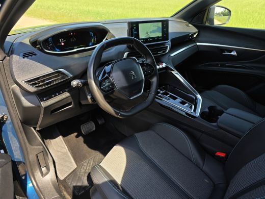 Peugeot 3008 1.6 plug-in Hybrid 180 Allure - 180 Pk - Euro 6 - Navi - ParkeerCamera ActivLease financial lease
