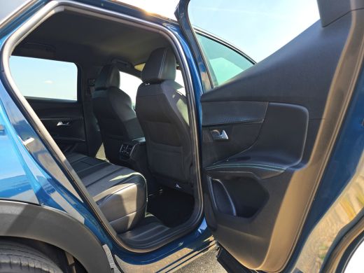 Peugeot 3008 1.6 plug-in Hybrid 180 Allure - 180 Pk - Euro 6 - Navi - ParkeerCamera ActivLease financial lease