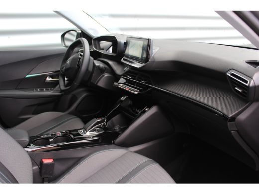 Peugeot e-2008 EV 136PK ALLURE PACK AUTOMAAT / NAVI / LEDER / CLIMA / LED / PDC / 17" LMV / CAMERA / KEYLESS  / ... ActivLease financial lease