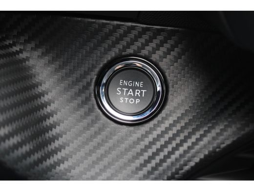 Peugeot e-2008 EV 136PK ALLURE PACK AUTOMAAT / NAVI / LEDER / CLIMA / LED / PDC / 17" LMV / CAMERA / KEYLESS  / ... ActivLease financial lease