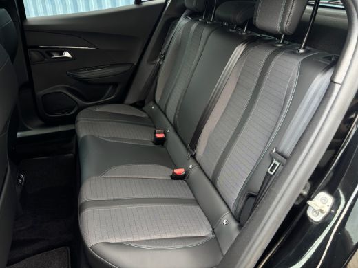 Peugeot e-2008 EV Allure Pack 50 kWh | Achteruitrijcamera | Airco (automatisch) | Cruise control | Apple Carplay... ActivLease financial lease