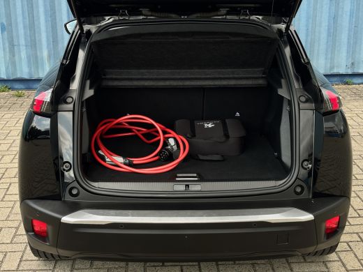 Peugeot e-2008 EV Allure Pack 50 kWh | Achteruitrijcamera | Airco (automatisch) | Cruise control | Apple Carplay... ActivLease financial lease
