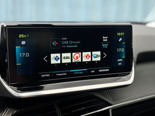 Peugeot e-2008 EV Allure Pack 50 kWh | Achteruitrijcamera | Airco (automatisch) | Cruise control | Apple Carplay... ActivLease financial lease
