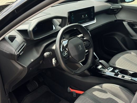 Peugeot e-2008 EV Allure Pack 50 kWh | Achteruitrijcamera | Airco (automatisch) | Cruise control | Apple Carplay... ActivLease financial lease