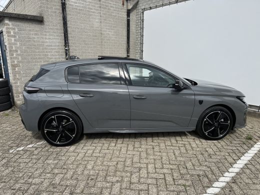 Peugeot e-308 GT EV 54 kWh | 11 kW lader | Achterbank in delen neerklapbaar | Achteruitrij assistent ActivLease financial lease