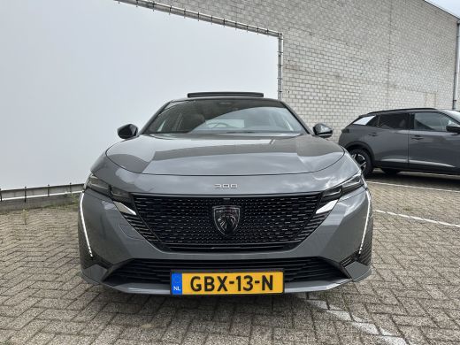 Peugeot e-308 GT EV 54 kWh | 11 kW lader | Achterbank in delen neerklapbaar | Achteruitrij assistent ActivLease financial lease