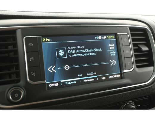 Peugeot e-Expert 75 kWh L2H1 Elektrisch | EMISSIEVRIJE ZONE | NIEUW | Automaat Airco Camera Carplay Cruise Navi PD... ActivLease financial lease
