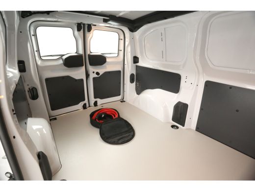 Peugeot e-Expert L2H1 75 kWh | 2025 | Elektrisch | 360° Camera | Airco | Cruise | Carplay | 3-Zits ActivLease financial lease