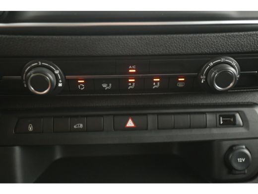 Peugeot e-Expert L2H1 75 kWh | 2025 | Elektrisch | 360° Camera | 3-Zits | Airco | Cruise | Carplay ActivLease financial lease