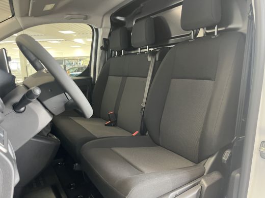Peugeot Expert Standaard | 16" stalen velgen | Elektrisch bedienbare en verwarmbare buitenspiegels | Getint glas... ActivLease financial lease