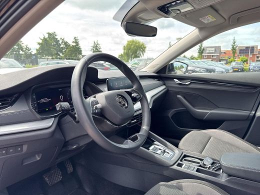 Skoda Octavia Combi 1.0 e-TSI Ambition | Automaat | Trekhaak | Cruise control | Stoelverwarming| A-Camera | ActivLease financial lease