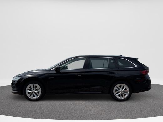 Skoda Octavia Combi 1.0 e-TSI Ambition | Automaat | Trekhaak | Cruise control | Stoelverwarming| A-Camera | ActivLease financial lease