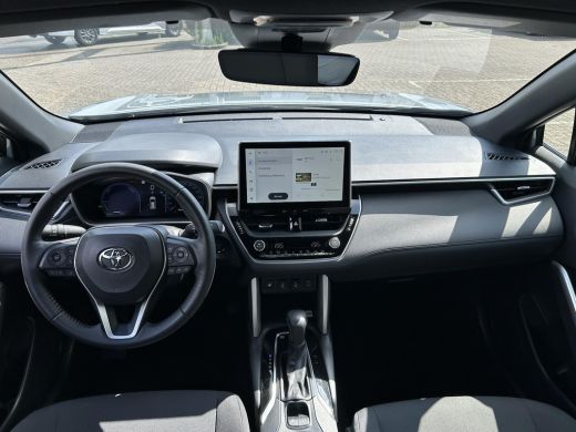 Toyota Corolla Cross Hybrid 200 Style ActivLease financial lease