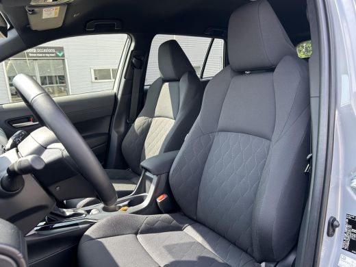 Toyota Corolla Cross Hybrid 200 Style ActivLease financial lease