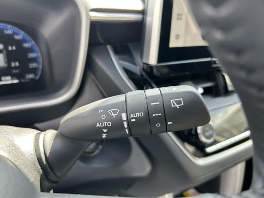 Toyota Corolla Cross Hybrid 200 Style ActivLease financial lease