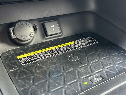 Toyota RAV4 2.5 Hybrid Executive **NAVIGATIE/ STOELVERWARMING VOOR EN ACHTER/ STOELVENTILATIE/ 36 MAANDEN GAR... ActivLease financial lease