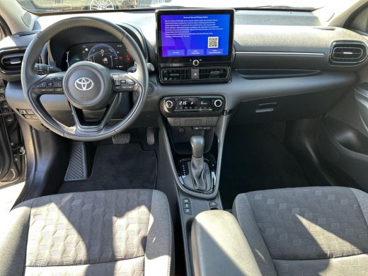 Toyota Yaris 1.5 Hybrid 115 First Edition (Carplay Navigatie - Adaptive cruise) ActivLease financial lease