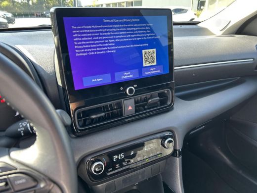 Toyota Yaris 1.5 Hybrid 115 First Edition (Carplay Navigatie - Adaptive cruise) ActivLease financial lease