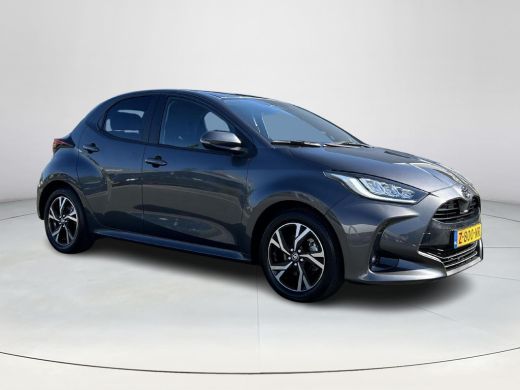 Toyota Yaris 1.5 Hybrid 115 First Edition (Carplay Navigatie - Adaptive cruise) ActivLease financial lease