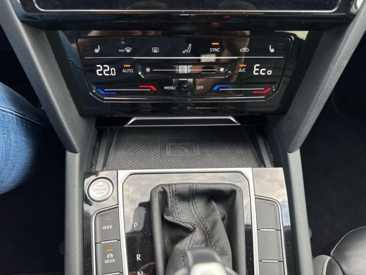 Volkswagen Arteon 1.4 TSI eHybrid Elegance Business+ | 218 Pk | PHEV | Trekhaak | A. cam |  Leder | ActivLease financial lease