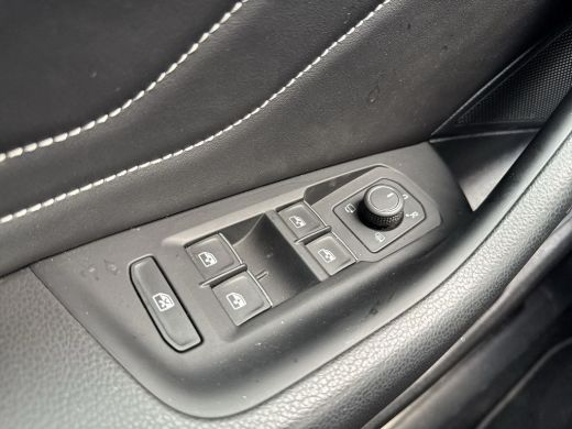 Volkswagen Arteon 1.4 TSI eHybrid Elegance Business+ | 218 Pk | PHEV | Trekhaak | A. cam |  Leder | ActivLease financial lease