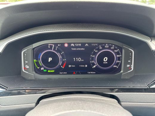 Volkswagen Arteon 1.4 TSI eHybrid R-Line Business+ | Trekhaak | ACC | HUD | A. cam | ActivLease financial lease