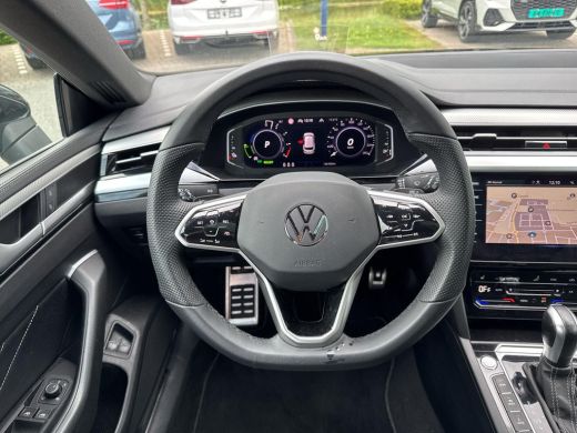 Volkswagen Arteon 1.4 TSI eHybrid R-Line Business+ | Trekhaak | ACC | HUD | A. cam | ActivLease financial lease