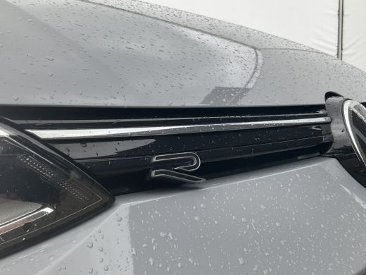 Volkswagen Golf 1.5 eTSI R-Line Business+ Automaat Adap.Cruise Stoel/Stuurverw Led Sfeerverlichting! ActivLease financial lease