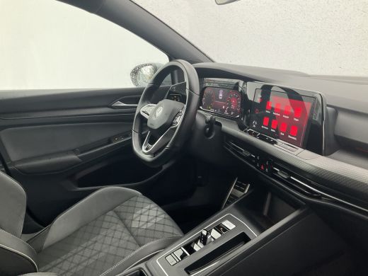 Volkswagen Golf 1.5 eTSI R-Line Business+ Automaat Adap.Cruise Stoel/Stuurverw Led Sfeerverlichting! ActivLease financial lease