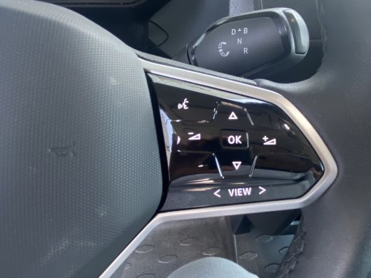 Volkswagen ID. Buzz Cargo Cargo Bulli | Trekhaak | Adaptive Cruise | IQ-Light | Camera | Stoeverwarming | ActivLease financial lease