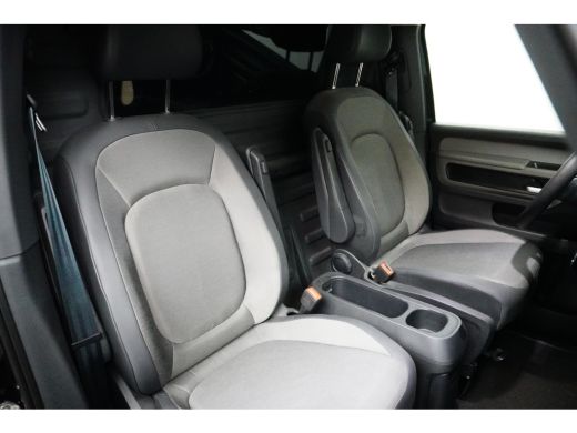 Volkswagen ID. Buzz Cargo Cargo Bulli | Trekhaak | Adaptive Cruise | IQ-Light | Camera | Stoeverwarming | ActivLease financial lease