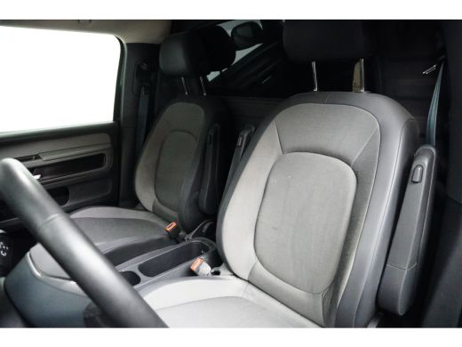 Volkswagen ID. Buzz Cargo Cargo Bulli | Trekhaak | Adaptive Cruise | IQ-Light | Camera | Stoeverwarming | ActivLease financial lease