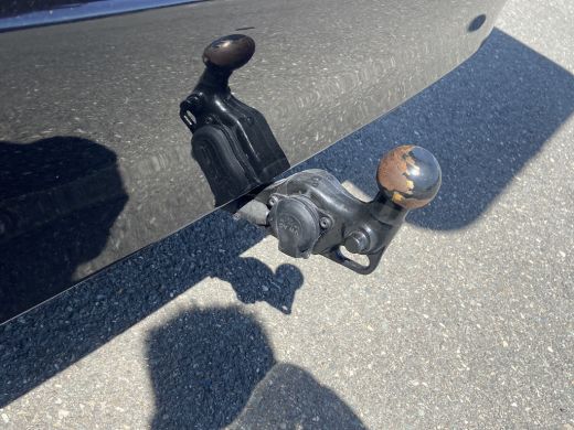 Volkswagen ID. Buzz Cargo Cargo Bulli | Trekhaak | Adaptive Cruise | IQ-Light | Camera | Stoeverwarming | ActivLease financial lease