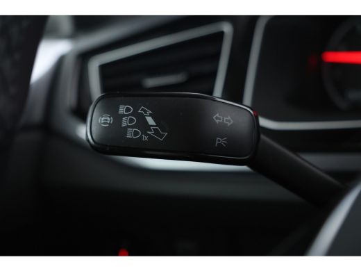 Volkswagen Polo 1.0 TSI Highline Business R Automaat! 5 Deurs, Navi, Climate, ActivLease financial lease