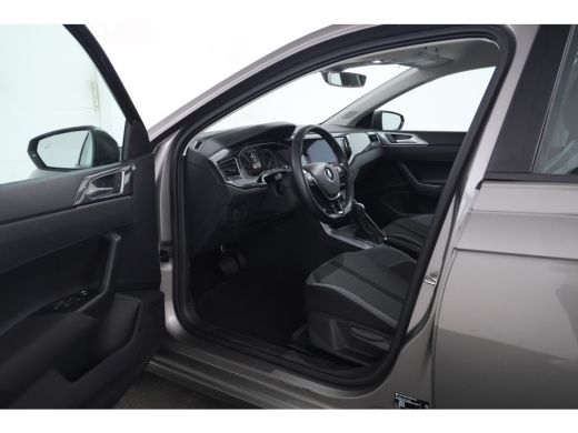 Volkswagen Polo 1.0 TSI Highline Business R Automaat! 5 Deurs, Navi, Climate, ActivLease financial lease