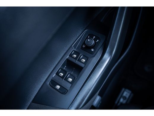 Volkswagen Polo 1.0 TSI Life Edition | Achteruitrijcamera | Metaalkleur | Parkeersensor voor en achter ActivLease financial lease