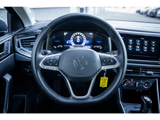 Volkswagen Polo 1.0 TSI Life Edition | Achteruitrijcamera | Metaalkleur | Parkeersensor voor en achter ActivLease financial lease